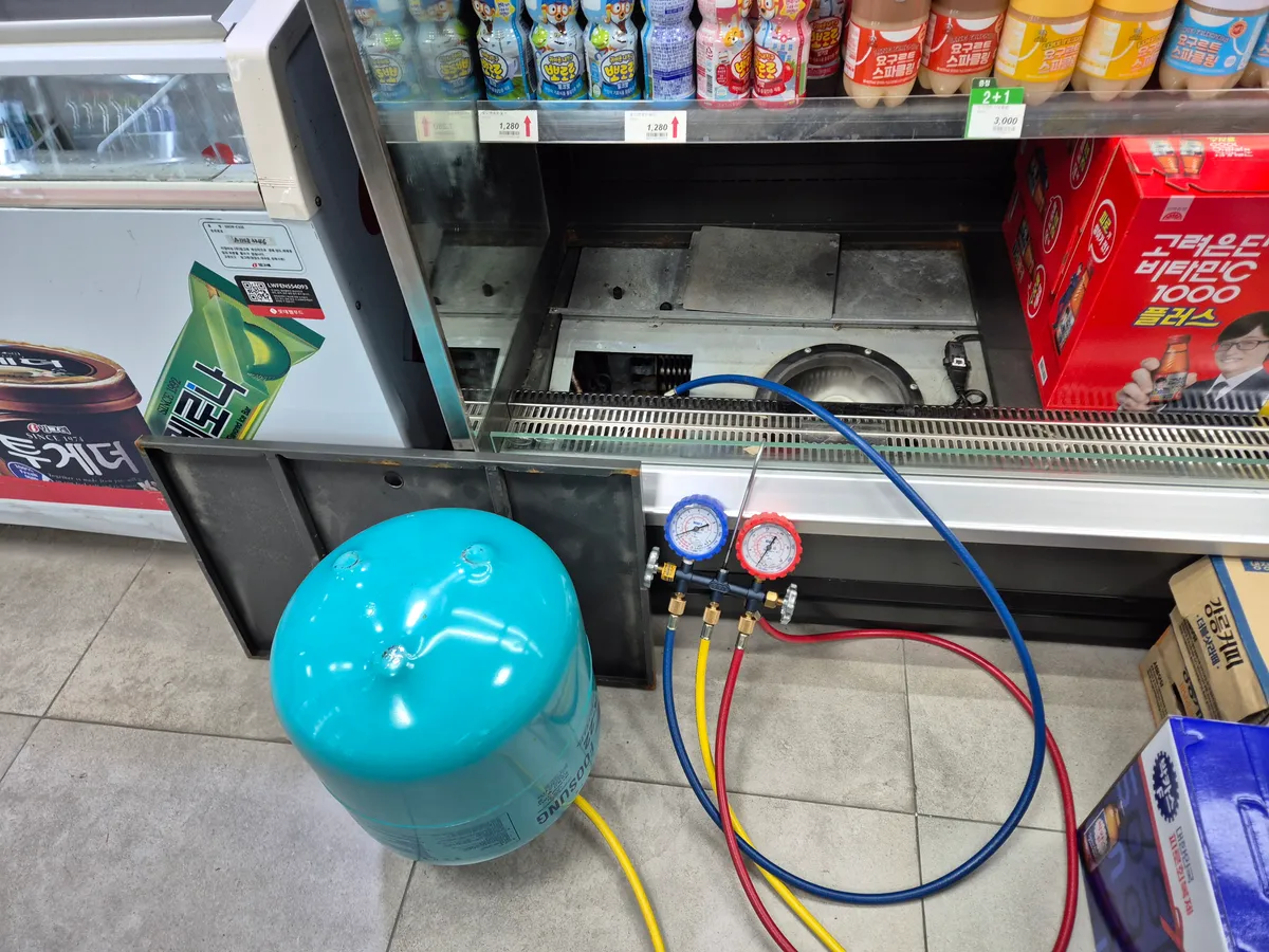 마트 음료 오픈 쇼케이스 점검 3번째 사진