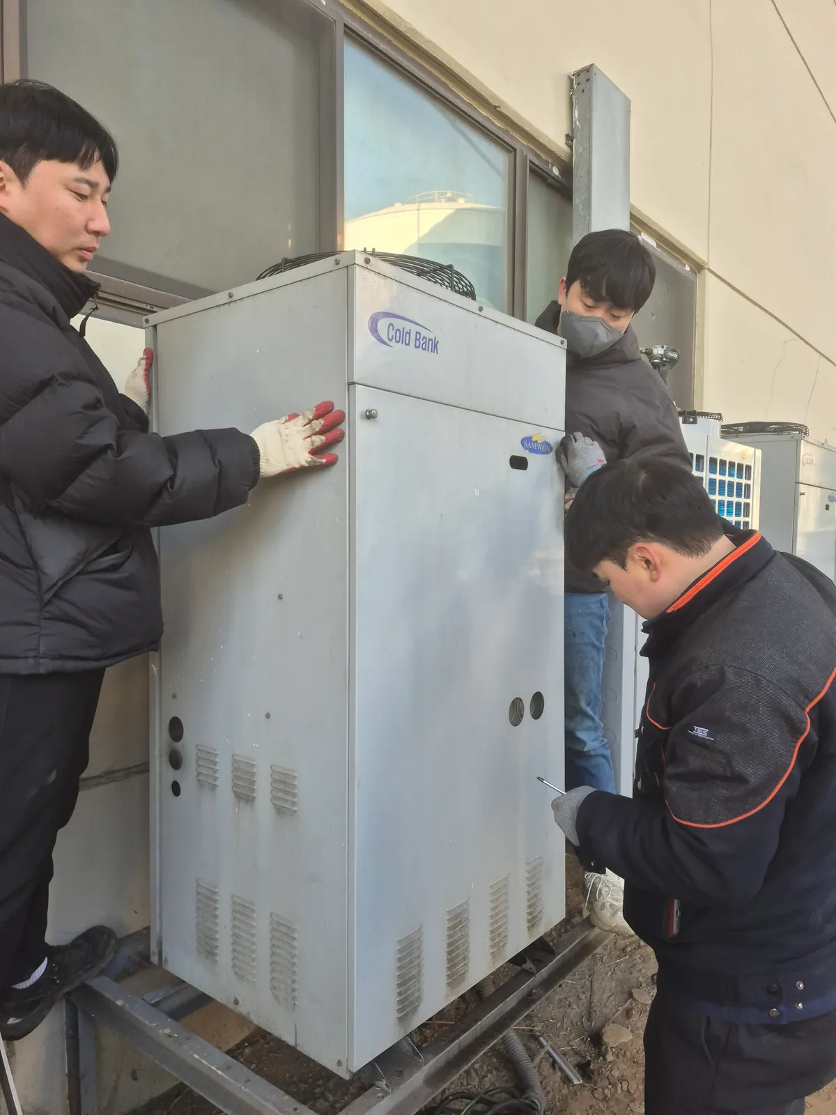 기흥 기숙사 급식실 워크인 냉장고 콘덴싱 유닛 교체 3번째 사진