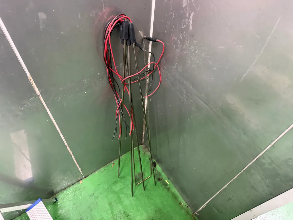 기업 구내식당 잔반실 워크인 냉장고 히터 5개 교체, 디지털 컨트롤러 교체 1번째 사진