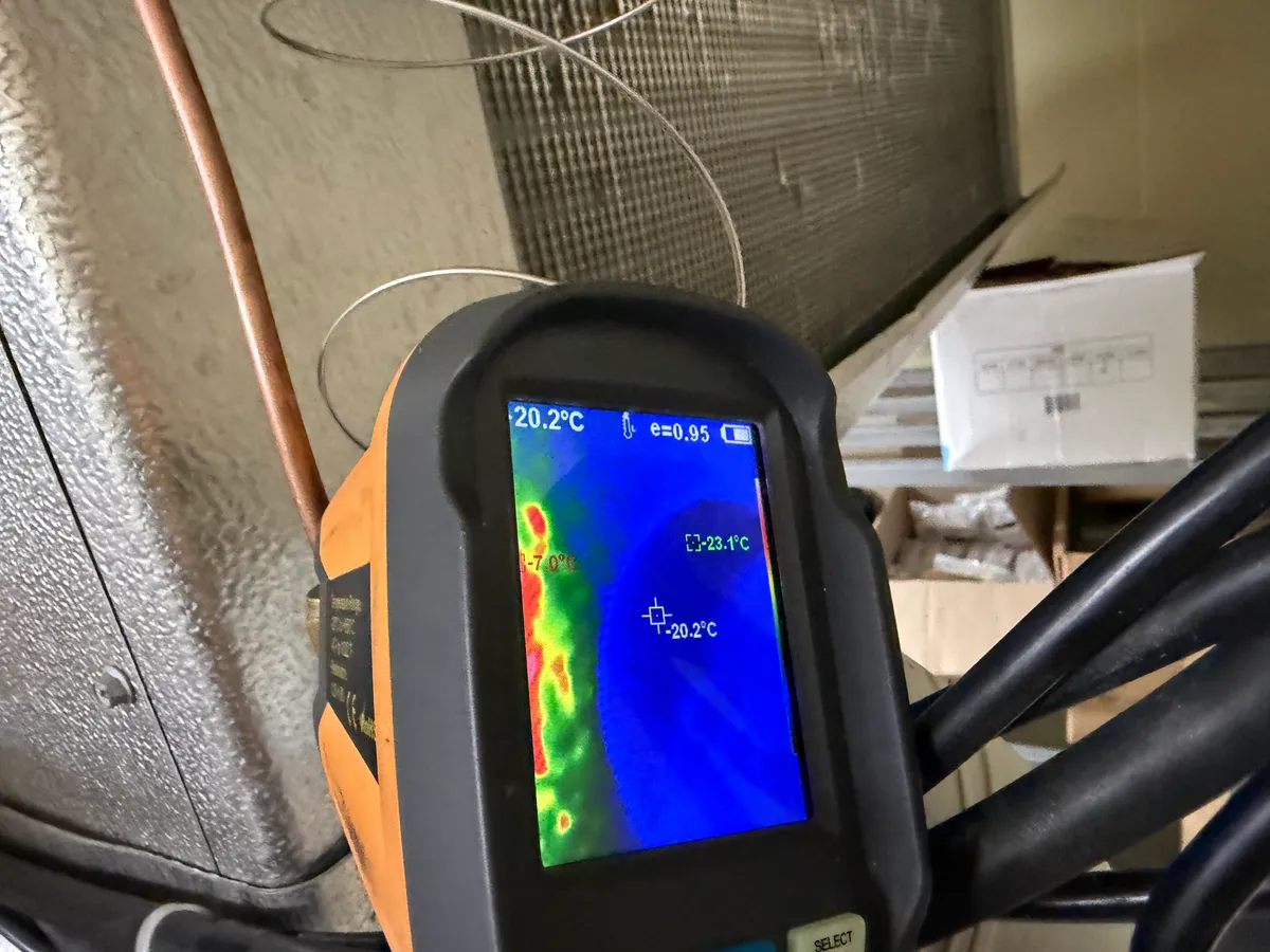 식자재 유통사 창고 워크인냉동고 냉매 누설 수리 8번째 사진