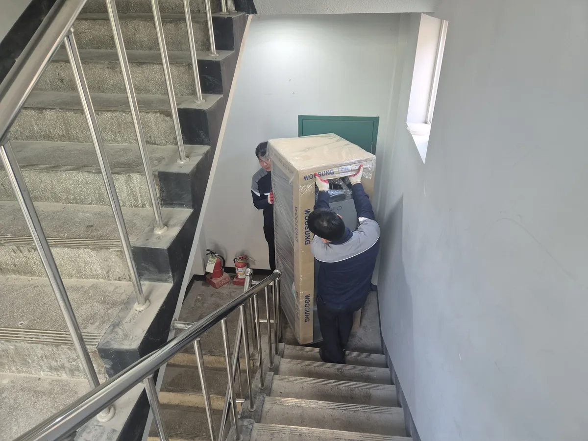 [신촌] 양식집 25박스 냉장고 설치 — 003