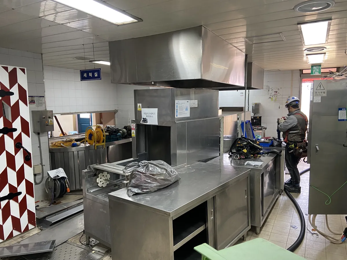 에버랜드 식당 철거 공사 — 003