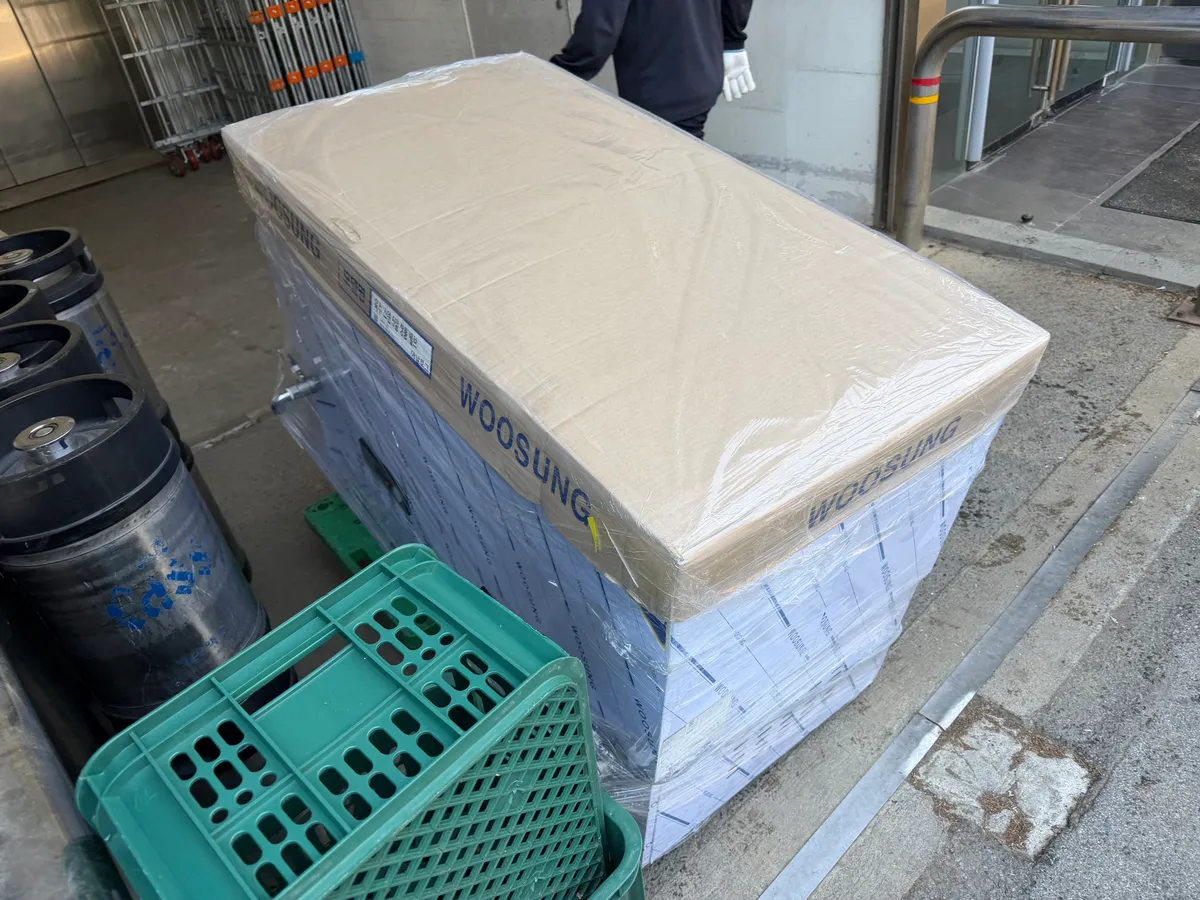 용인 놀이공원 사원식당 취반기 3대, 테이블냉장고 2대, 육수냉장고 납품 설치 2번째 사진
