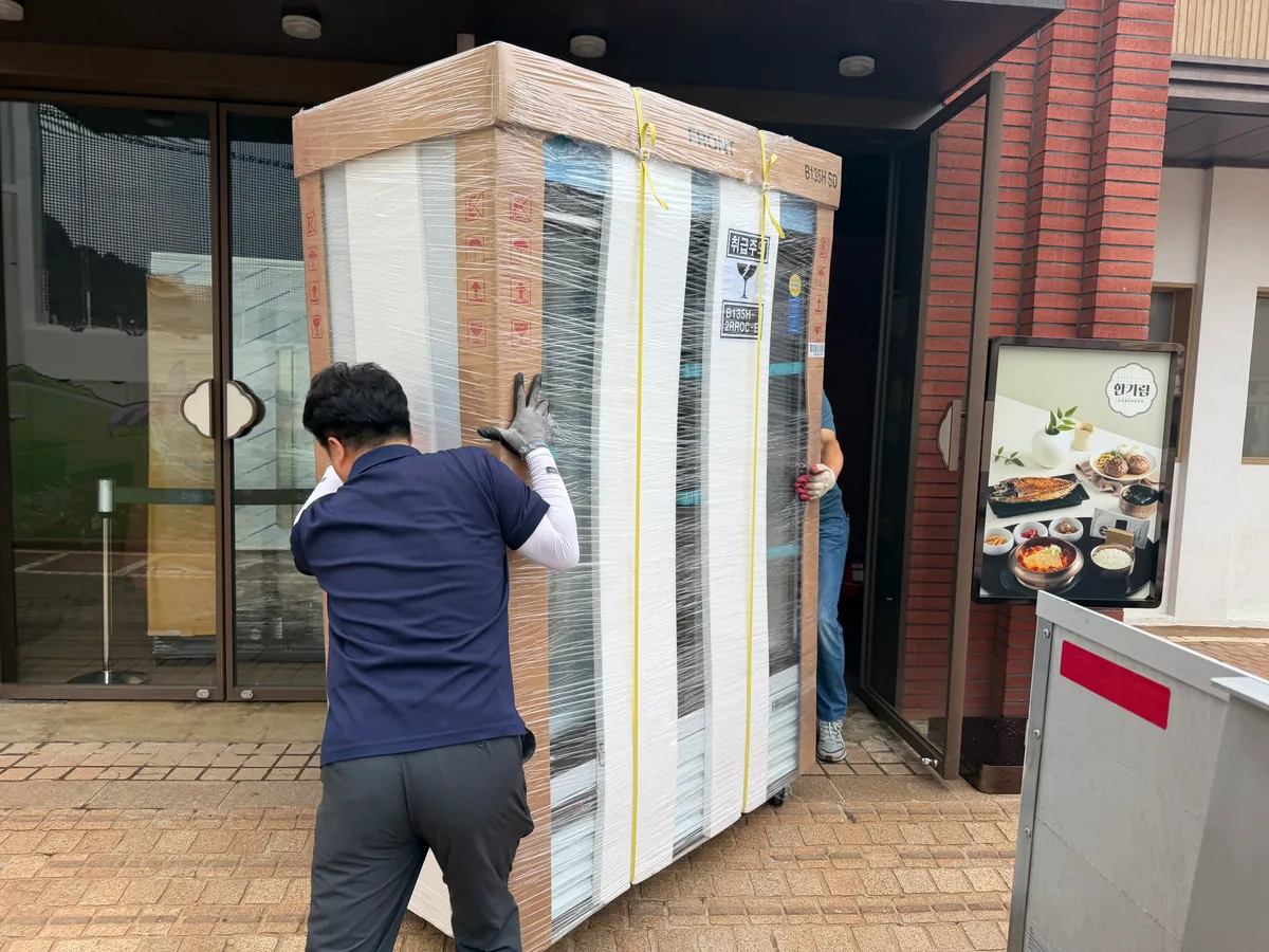 에버랜드 식당 쇼케이스·온장고 납품 설치 2번째 사진