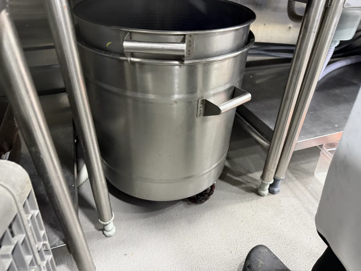 안양 식당 주방 벽찬장 3대 납품 설치 5번째 사진