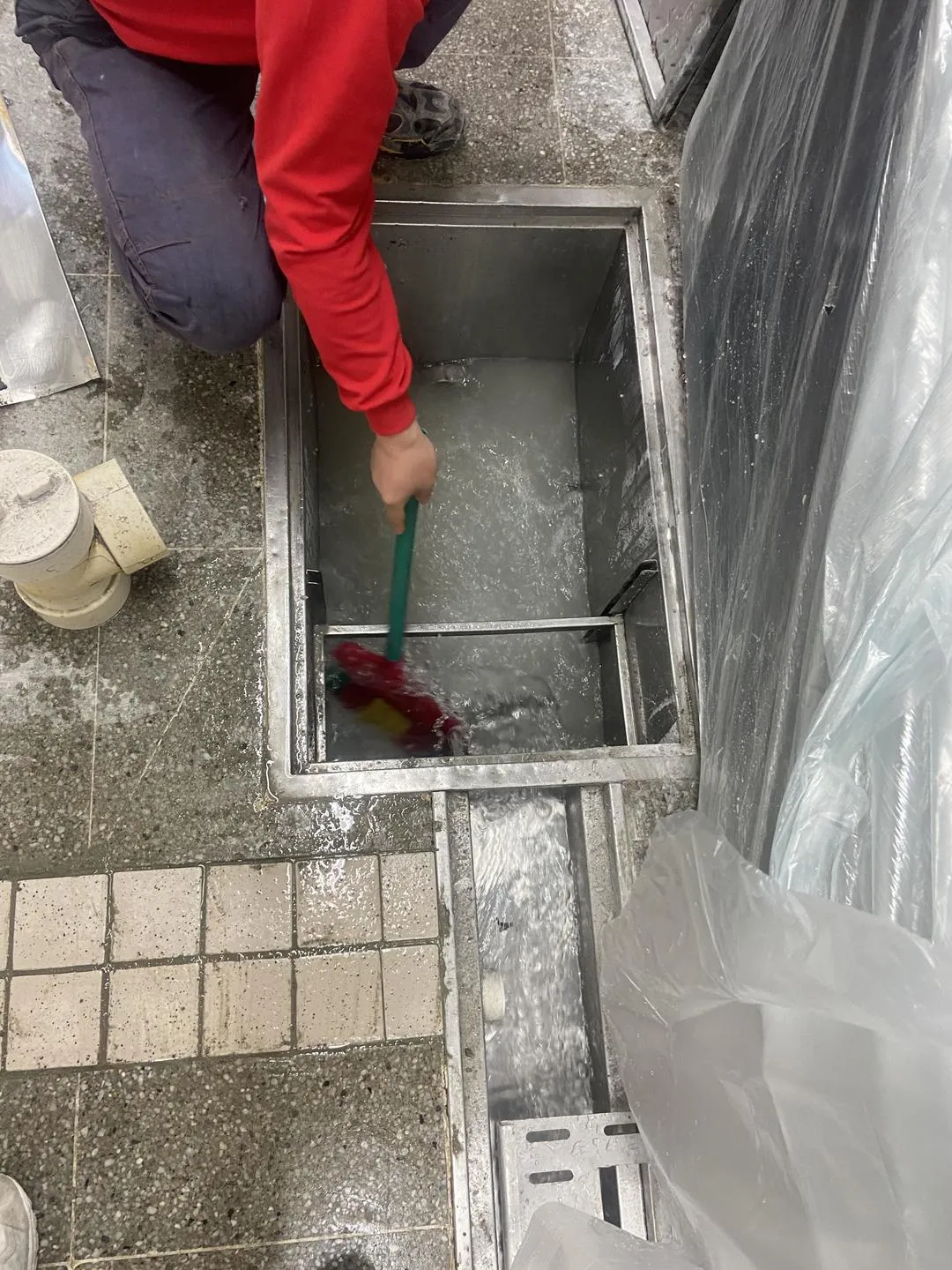 [경기 수원] 태장중학교 배수파이프 매설 공사 — 009