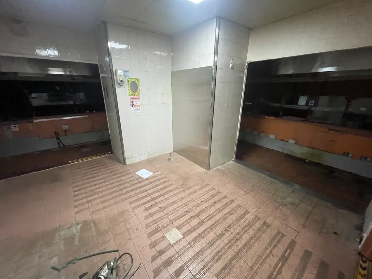 테마파크 식당 주방기물 전체 철거 13번째 사진